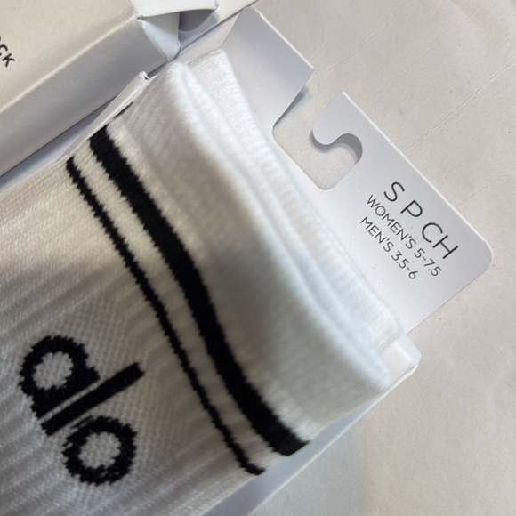 Alo Yoga unisex socks (3 pairs) - Picture 2 of 3